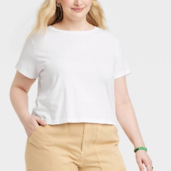 765-767 WOMENS XXL SHRUNKEN SHORT SLEEVE TEE BY UNIVERSAL THREAD - Picture 1 of 1